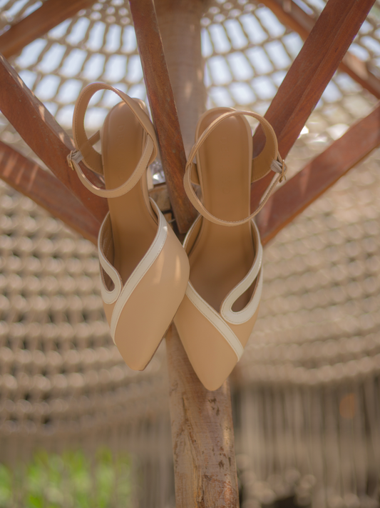 Emily Pointed Slingback Natural