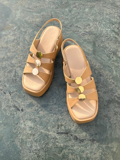 Suzy Puffy Stud Sandal Natural