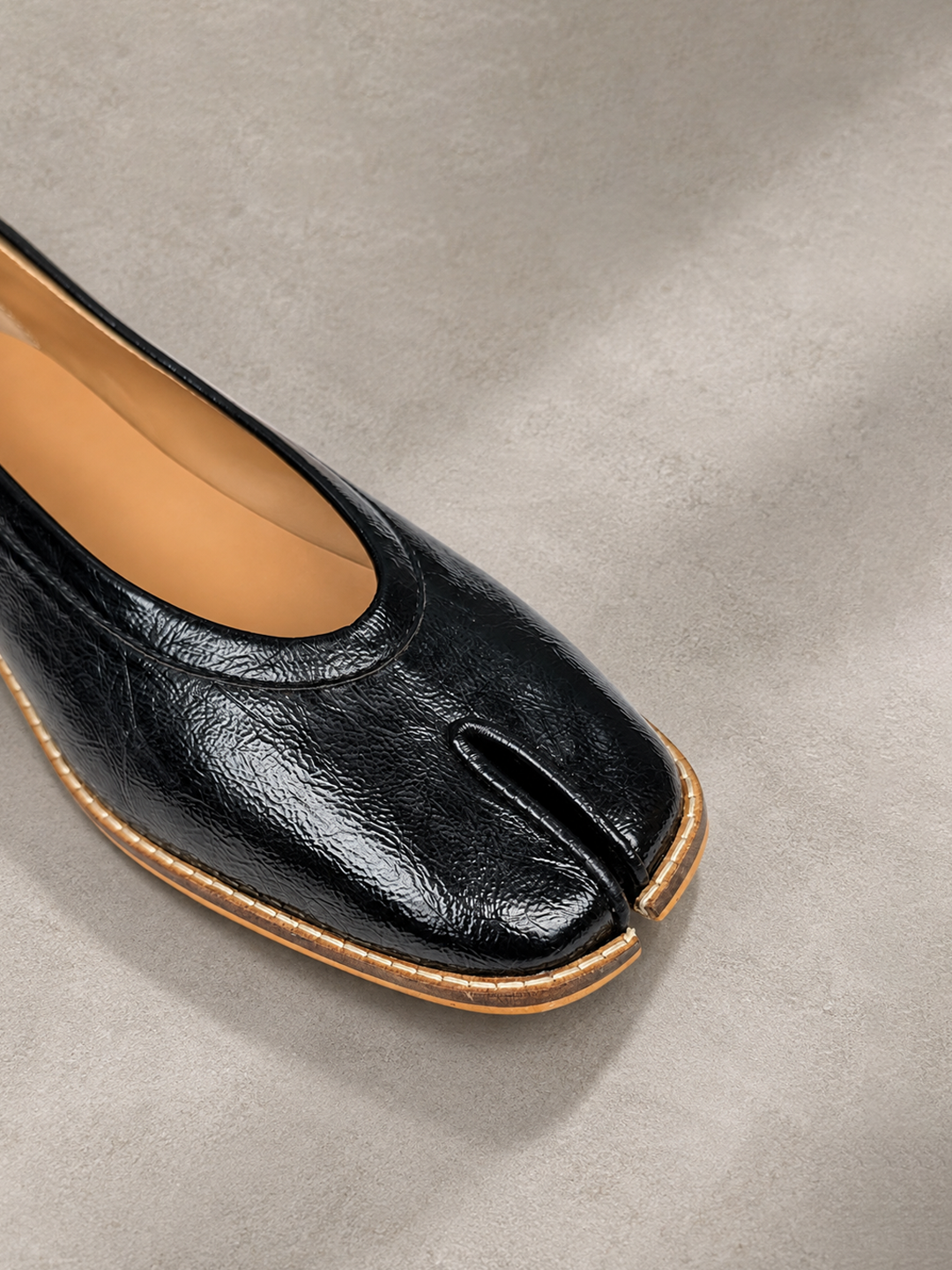 Hana Tabi Midnight Black