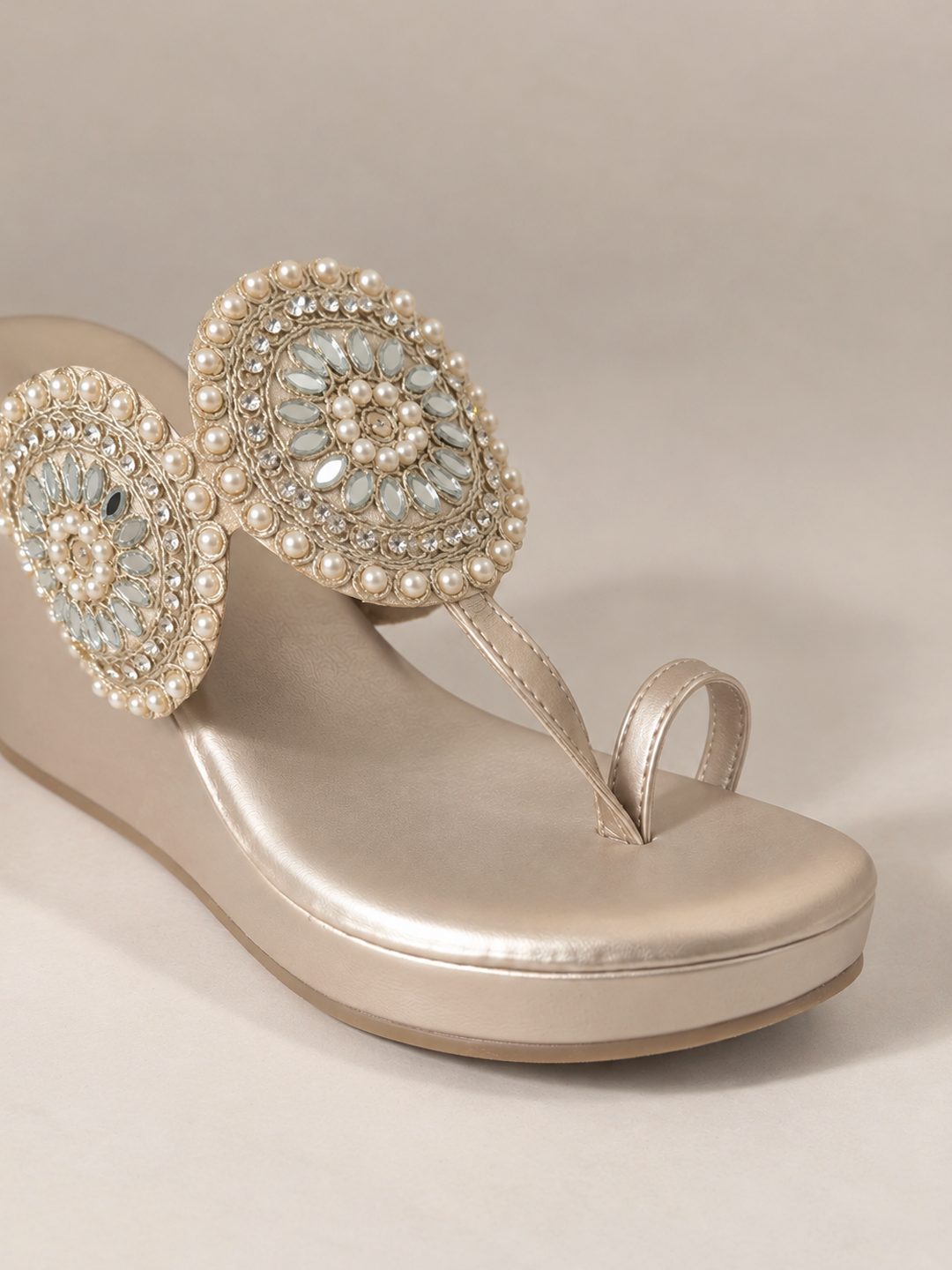 Zoya Kolha Wedges